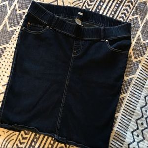 Maternity jean skirt